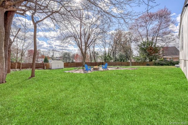 16 S Lexow Avenue, Nanuet, NY 10954