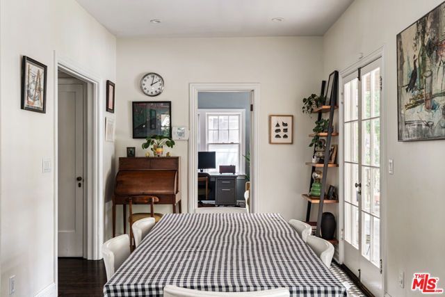 1939 N Hobart Boulevard, Los Angeles, CA 90027