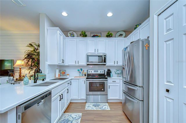2938 LOCHCARRON DRIVE, Land O Lakes, FL 34638