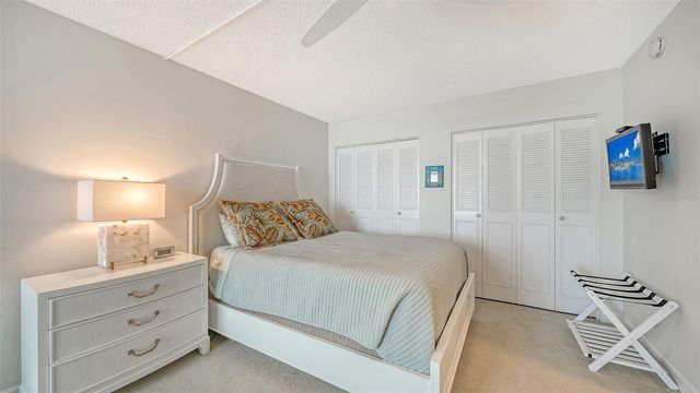 2425 GULF OF MEXICO DRIVE 2E, Longboat Key, FL 34228