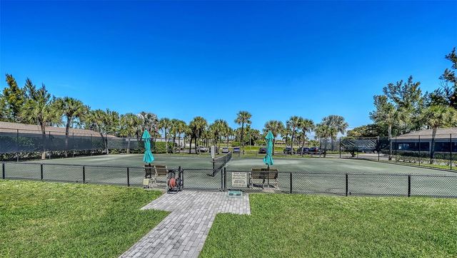 2425 GULF OF MEXICO DRIVE 2E, Longboat Key, FL 34228
