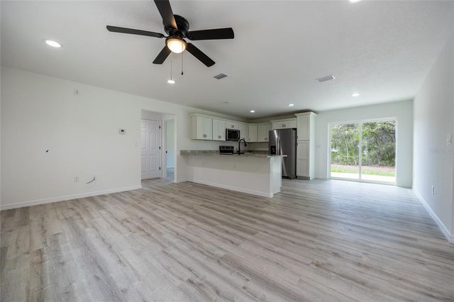 445 MALAUKA LOOP, Ocklawaha, FL 32179