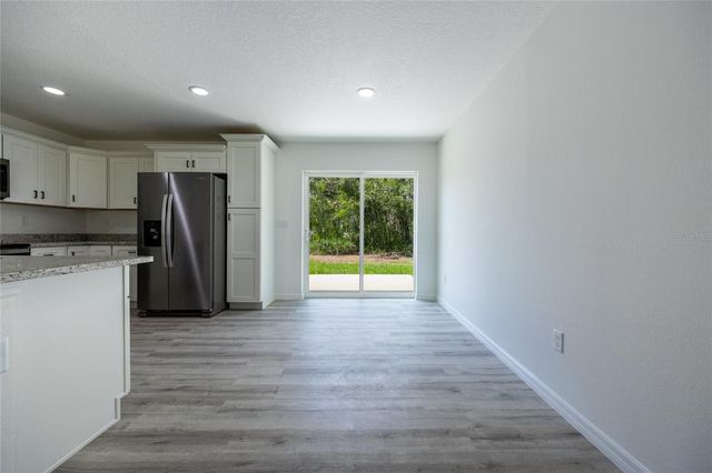 445 MALAUKA LOOP, Ocklawaha, FL 32179