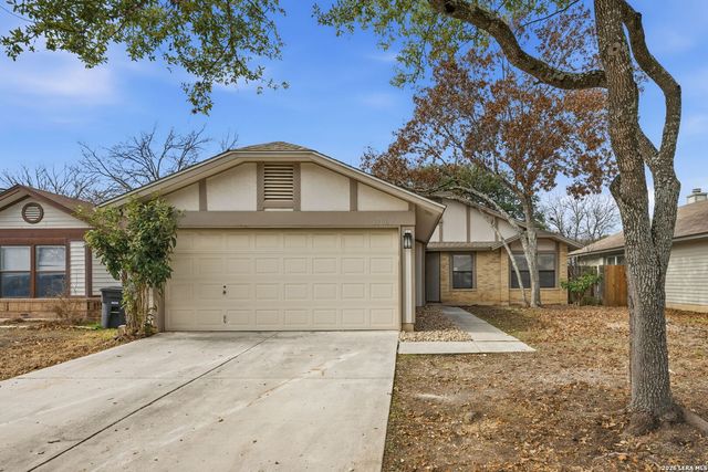 11027 Moonlit Park, San Antonio, TX 78249