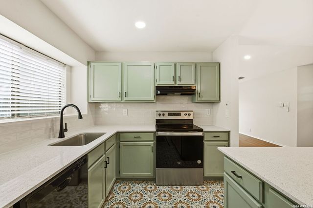 11027 Moonlit Park, San Antonio, TX 78249