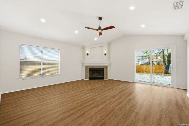 11027 Moonlit Park, San Antonio, TX 78249