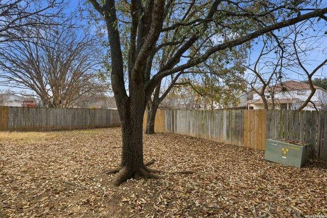 11027 Moonlit Park, San Antonio, TX 78249