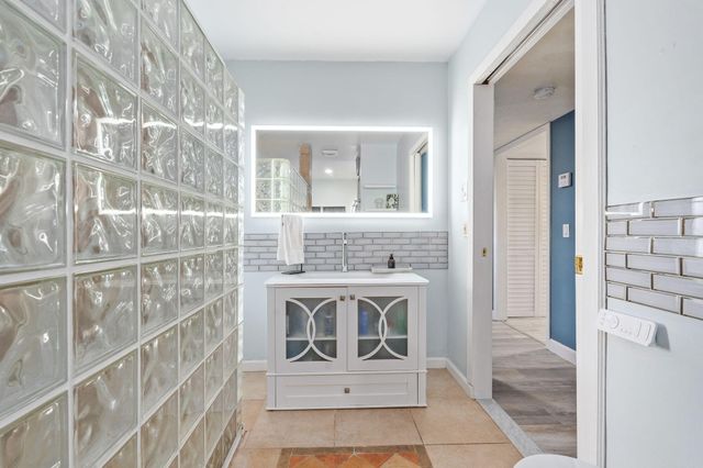 916 SW Abingdon Avenue, Port St. Lucie, Port St Lucie, FL 34953