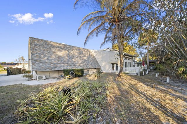 916 SW Abingdon Avenue, Port St. Lucie, Port St Lucie, FL 34953