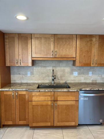 155 Yacht Club Drive 408, North Palm Beach, FL 33408