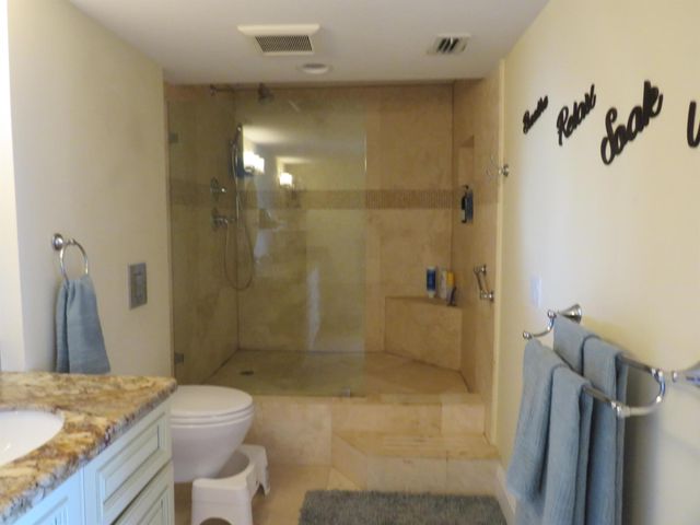 155 Yacht Club Drive 408, North Palm Beach, FL 33408