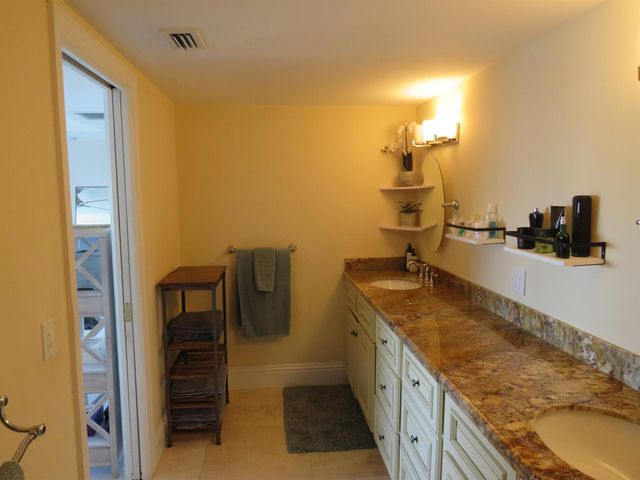 155 Yacht Club Drive 408, North Palm Beach, FL 33408