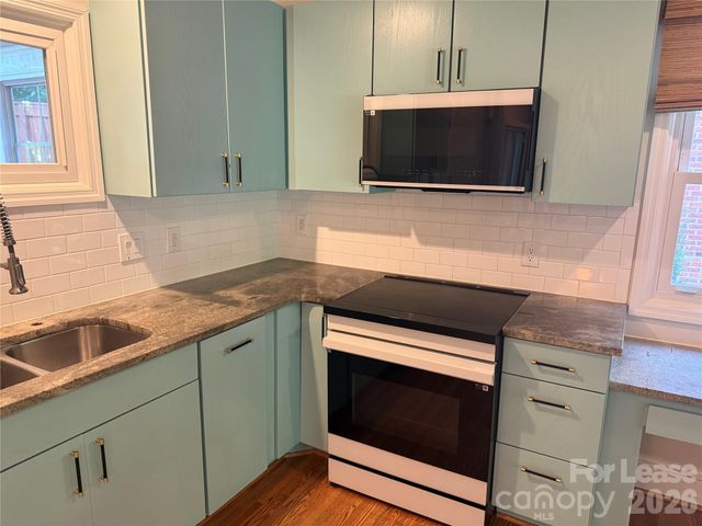 3111 Airlie Street, Charlotte, NC 28205