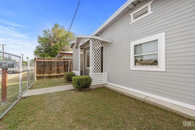 1114 Grant Drive, Bakersfield, CA 93308