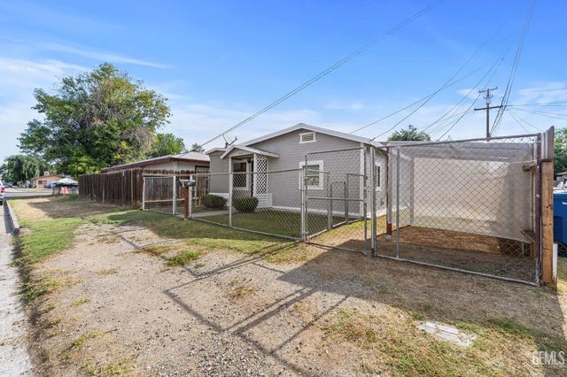 1114 Grant Drive, Bakersfield, CA 93308
