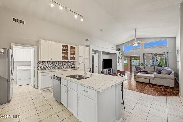 1470 E CARLA VISTA Drive, Chandler, AZ 85225