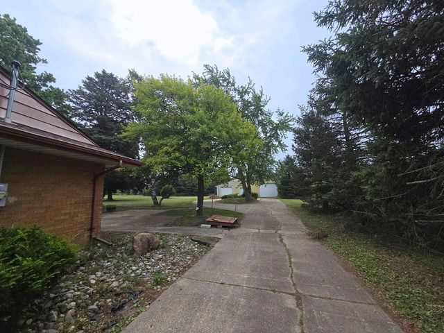 1143 W Wilson Road, Vienna Twp, MI 48420