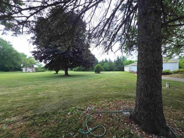 1143 W Wilson Road, Vienna Twp, MI 48420