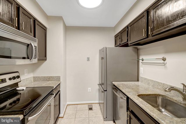 6477 BRICK HEARTH CT, Alexandria, VA 22306