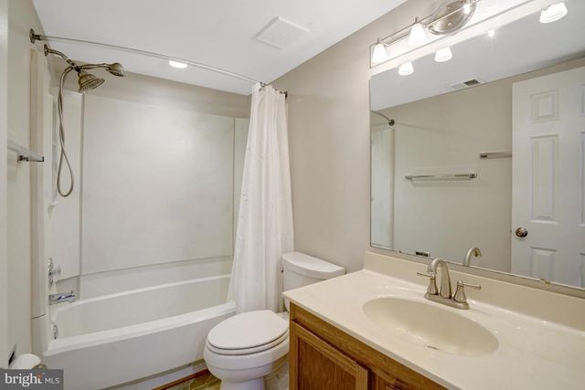 6477 BRICK HEARTH CT, Alexandria, VA 22306