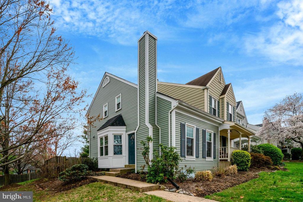 6477 BRICK HEARTH CT, Alexandria, VA 22306