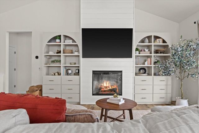 35097 Yahara DRIVE, Summit, WI 53066