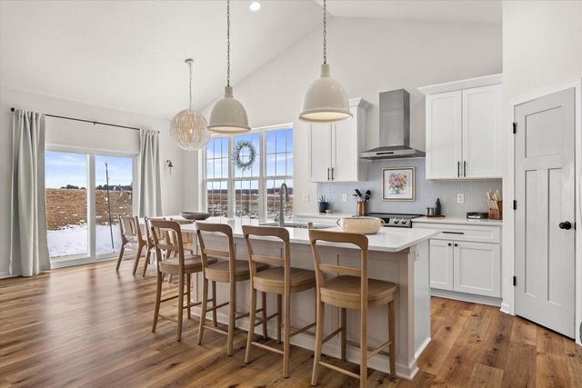 35097 Yahara DRIVE, Summit, WI 53066