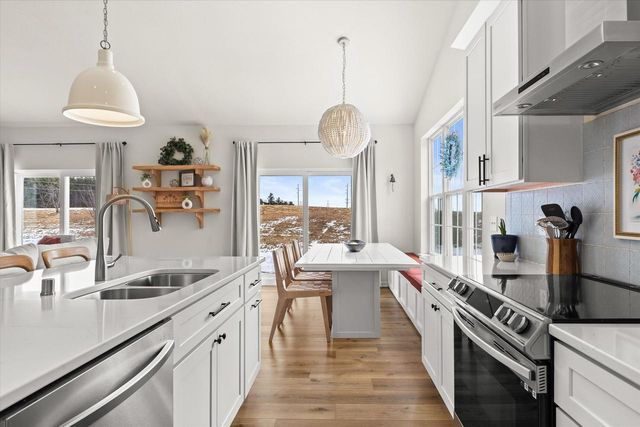 35097 Yahara DRIVE, Summit, WI 53066