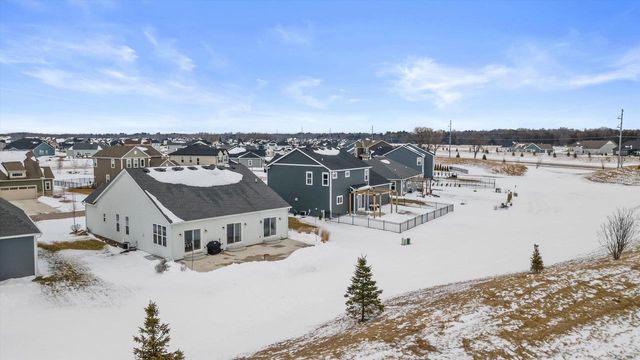 35097 Yahara DRIVE, Summit, WI 53066