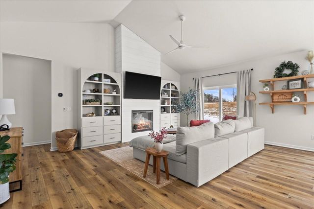 35097 Yahara DRIVE, Summit, WI 53066