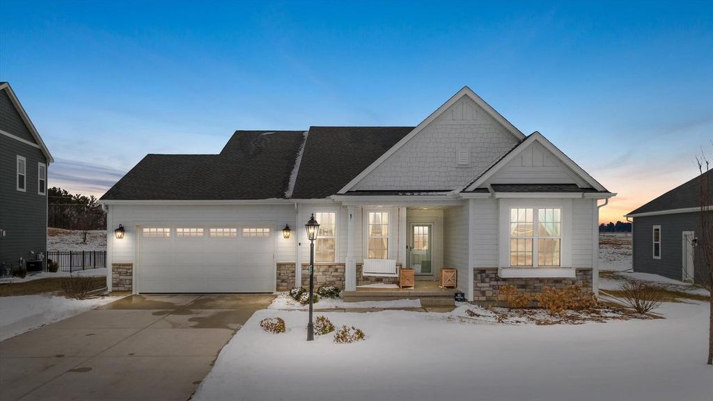 35097 Yahara DRIVE, Summit, WI 53066
