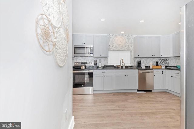 2505 HAMILTON AVE, Baltimore, MD 21214