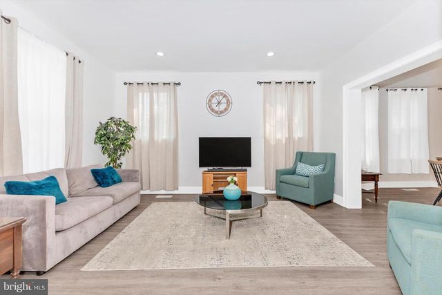 2505 HAMILTON AVE, Baltimore, MD 21214