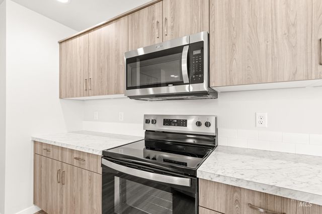 13716 Redway Ct, Caldwell, ID 83607