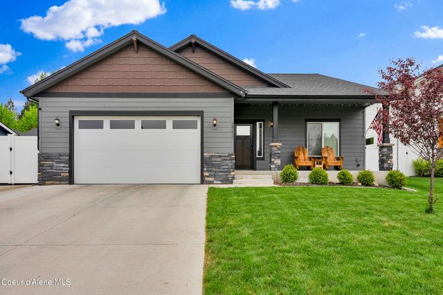 10633 N Crimson Dr, Hayden, ID 83835