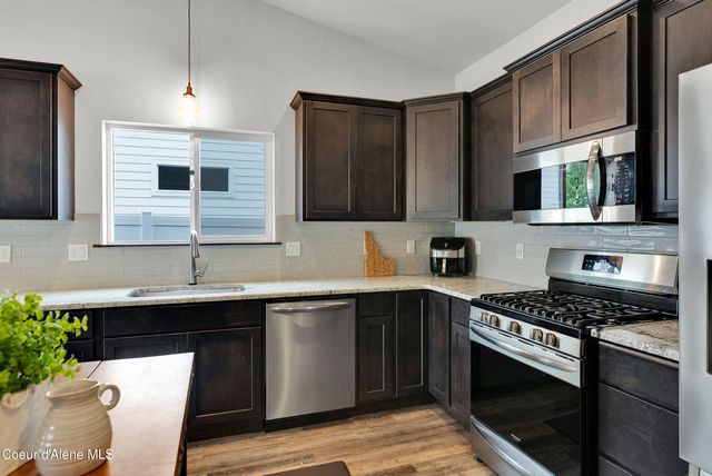 10633 N Crimson Dr, Hayden, ID 83835