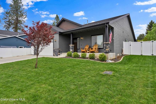 10633 N Crimson Dr, Hayden, ID 83835