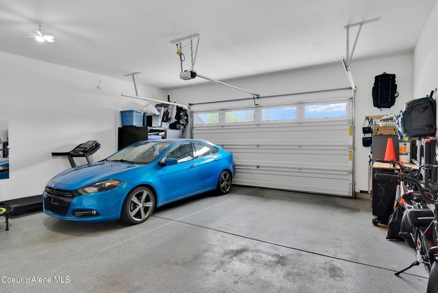 10633 N Crimson Dr, Hayden, ID 83835