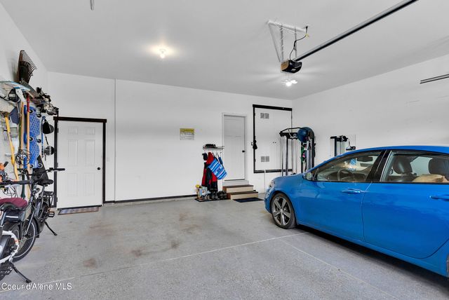 10633 N Crimson Dr, Hayden, ID 83835