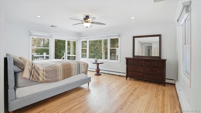 3 Robins Nest Lane, Hampton Bays, NY 11946