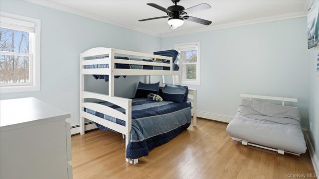 3 Robins Nest Lane, Hampton Bays, NY 11946