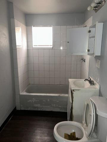 6913 S Throop Street, Chicago, IL 60636