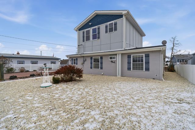 43 Lawrence Drive, Beach Haven West, NJ 08050