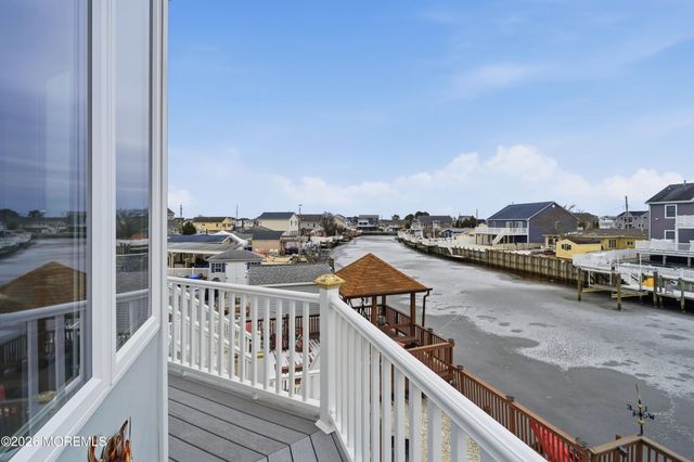 43 Lawrence Drive, Beach Haven West, NJ 08050