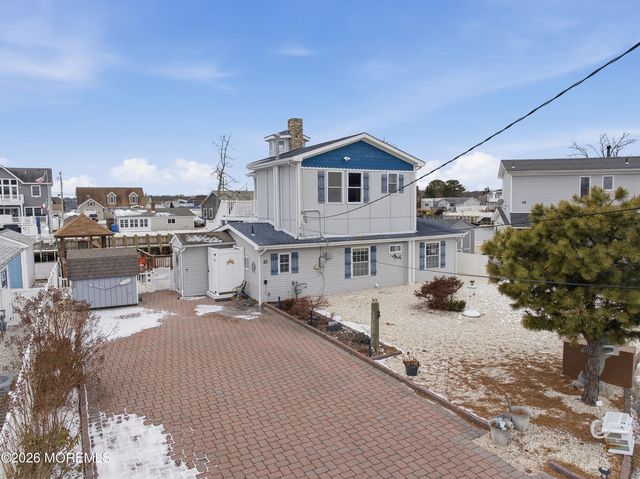 43 Lawrence Drive, Beach Haven West, NJ 08050