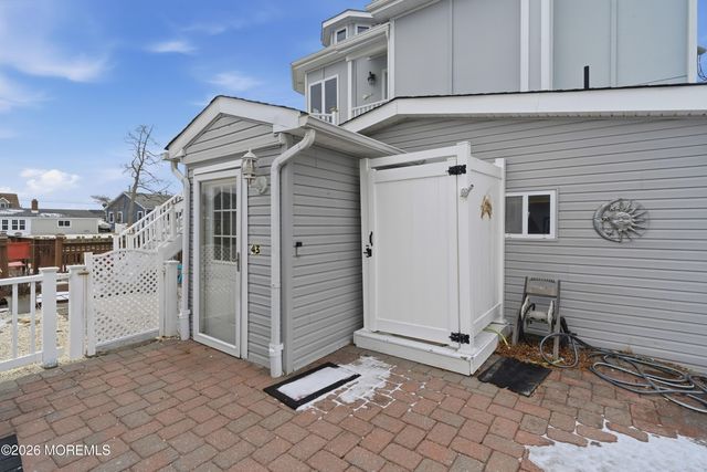 43 Lawrence Drive, Beach Haven West, NJ 08050