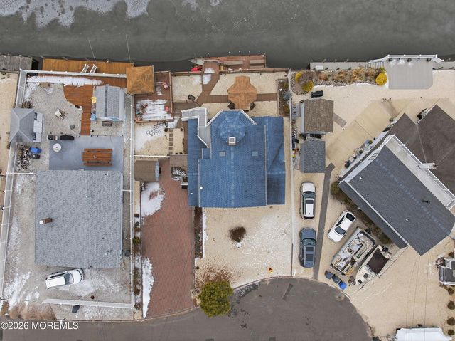 43 Lawrence Drive, Beach Haven West, NJ 08050