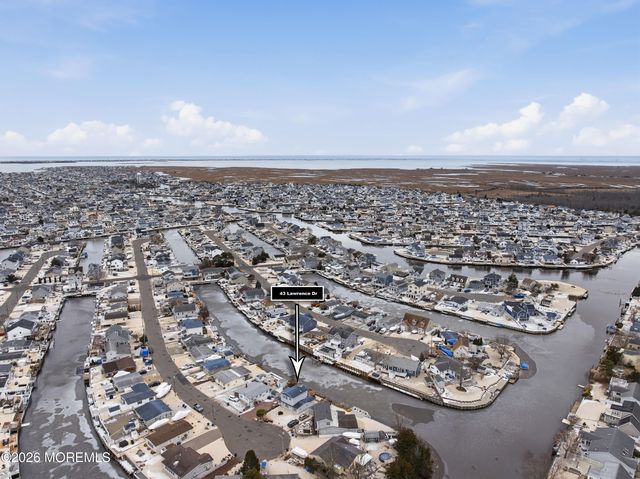 43 Lawrence Drive, Beach Haven West, NJ 08050