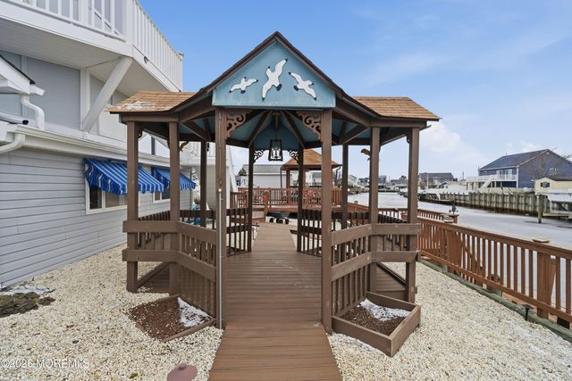 43 Lawrence Drive, Beach Haven West, NJ 08050