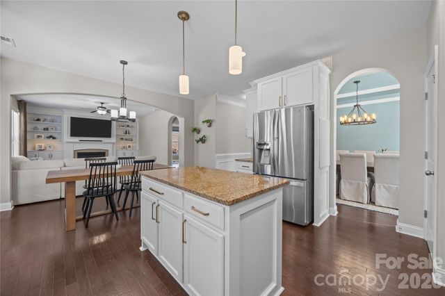 921 Rock Forest Way, Fort Mill, SC 29707